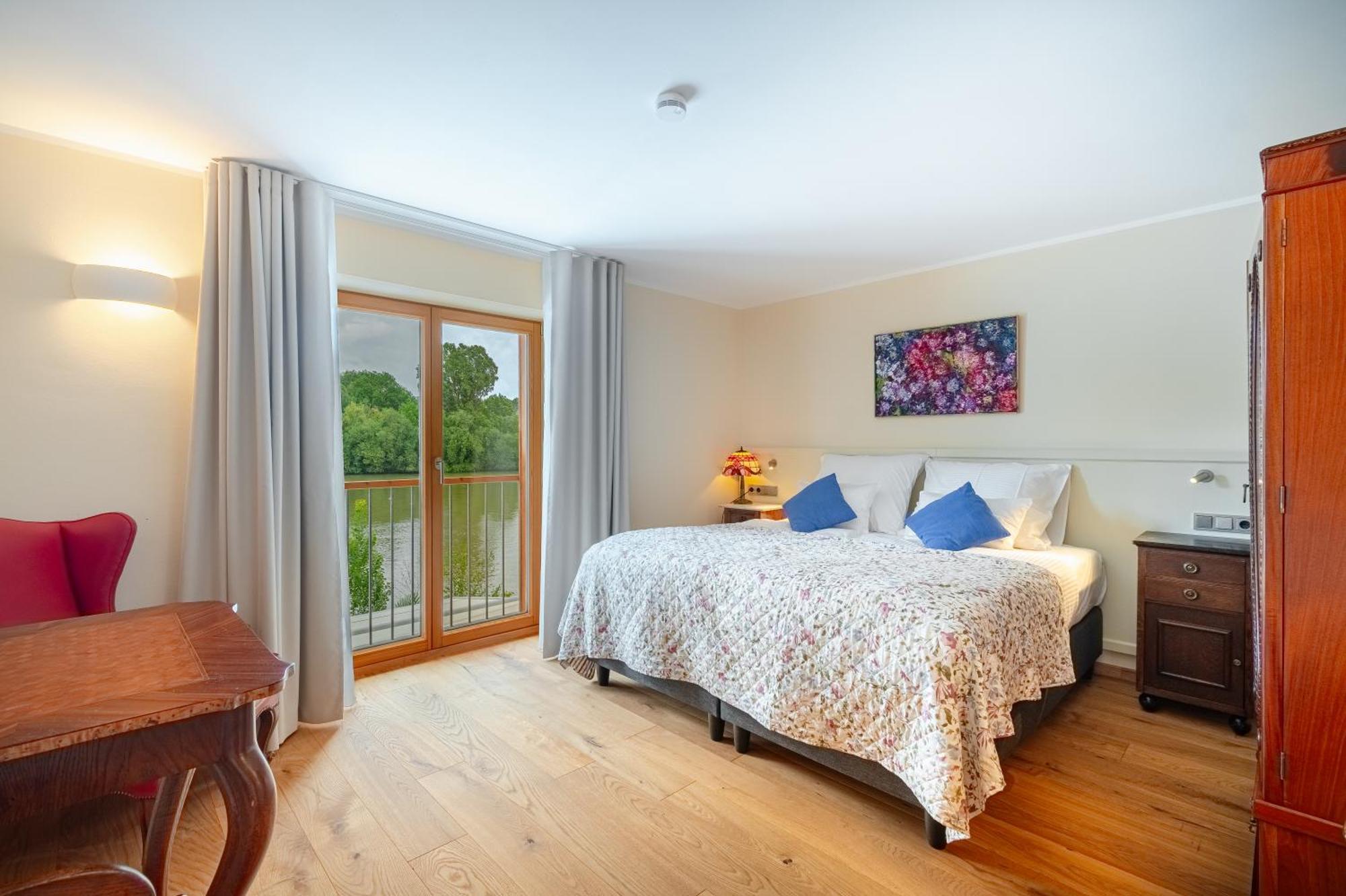 Boutique-Hotel Maroggo Margetshoechheim ภายนอก รูปภาพ