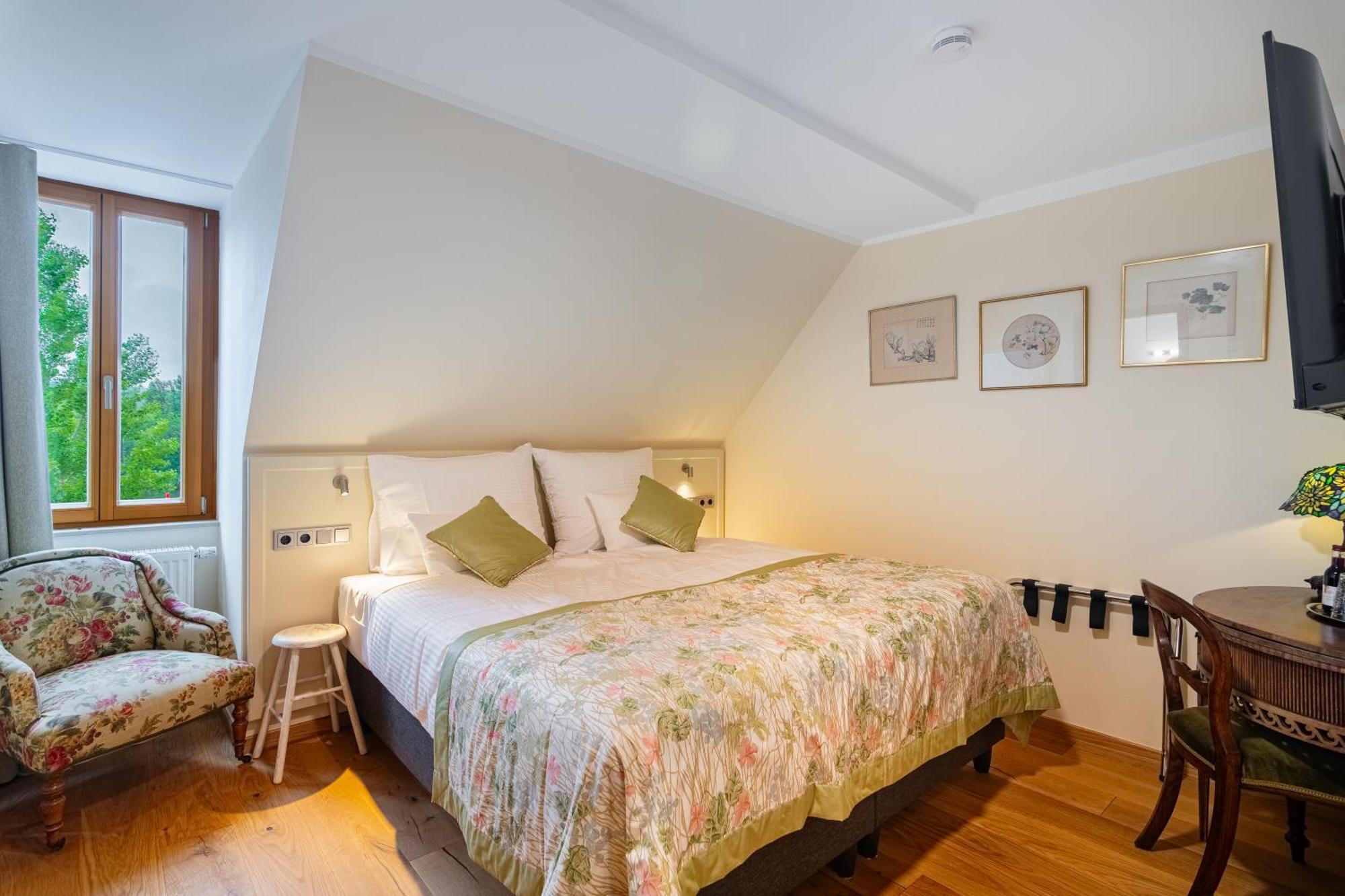 Boutique-Hotel Maroggo Margetshoechheim ภายนอก รูปภาพ